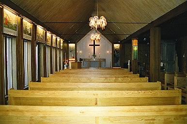 Kyrkorummet i Aspenäs kyrka sett från bakre västra väggen mot koret, från V.