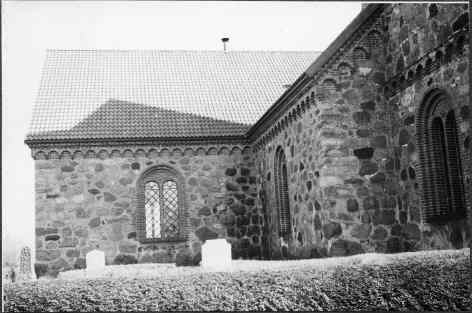 Torrlösa kyrka från väster

