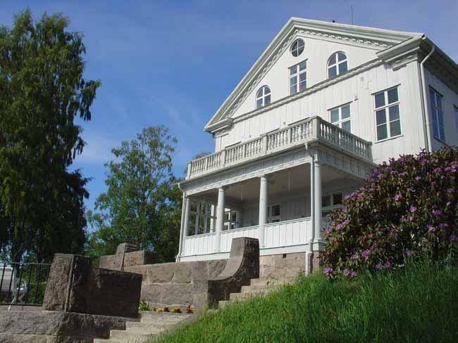 Uddeholms herrgård, västra fasaden