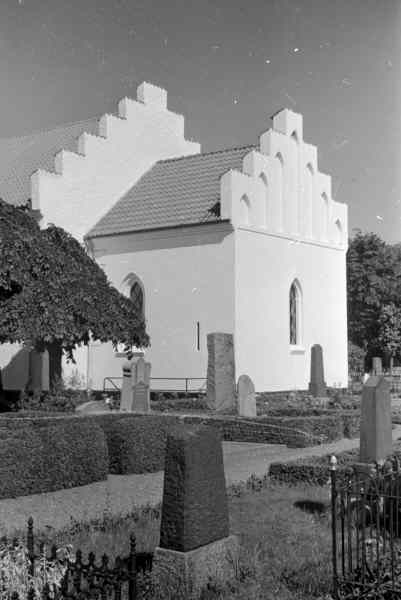 Rebbelberga kyrka från sydöst