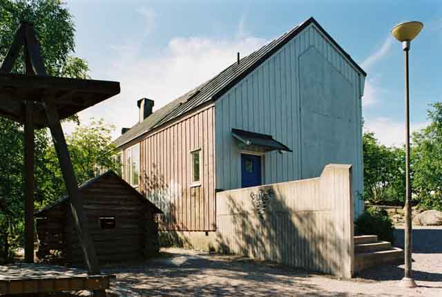 STOCKHOLM FREDRIKSLUND 5 Husnr 2 från söder