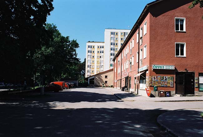 Bottenstocken 13, hus nr 2 och 1, fr öster












