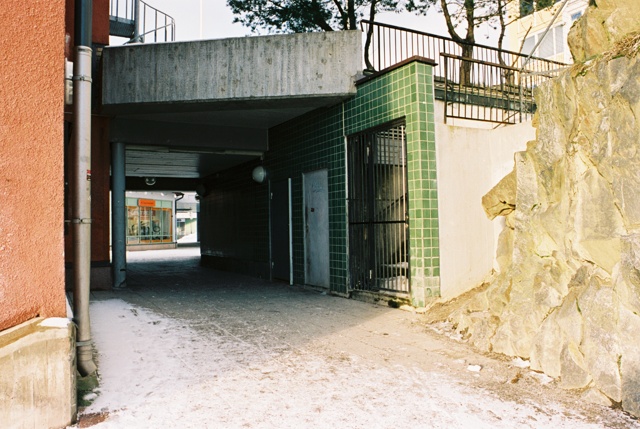 Långskylen 8, hus 3, fr söder





