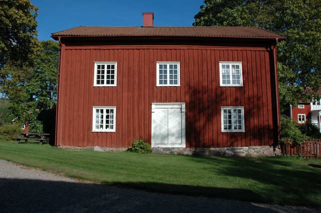 Församlingshem, tidigare lantarbetarebostad.