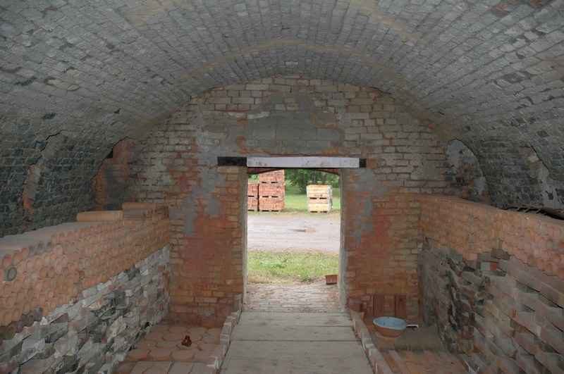 Horns tegelbruk, flamugnsbyggnaden, insidan av den äldsta norra ugnskammaren.