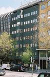 Adonis 2, hus 1, foto från söder, Sveavägen