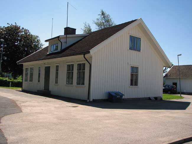 Tingshuset, Östad. Foto från gaveln.