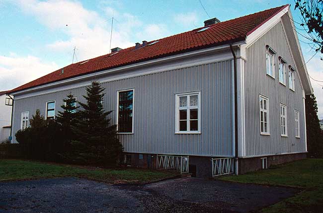 Tingshuset i Svenljunga. Baksida över hörn.
