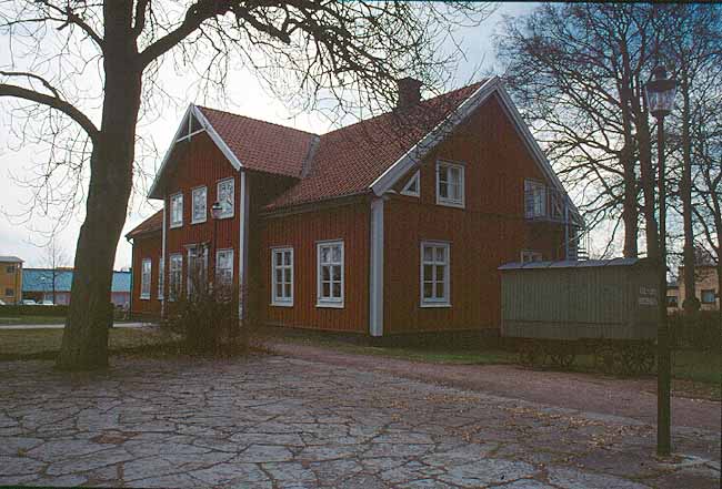 Tingshuset, frontfasad över hörn.