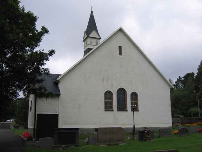 Mullhyttans kyrka, östra fasaden