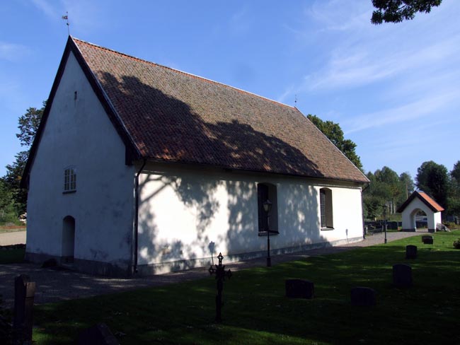 Blacksta kyrka, långhuset och stigluckan