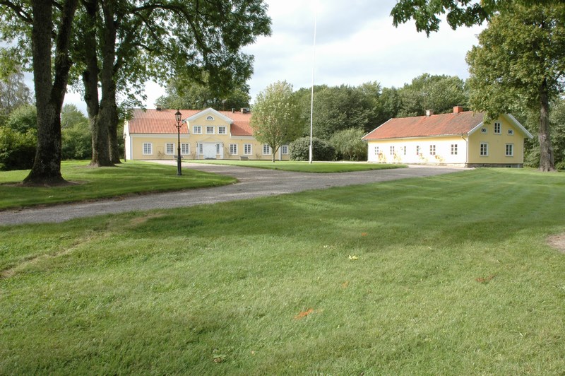 Hedåkers säteri, mangårdsbyggnad och flygel.