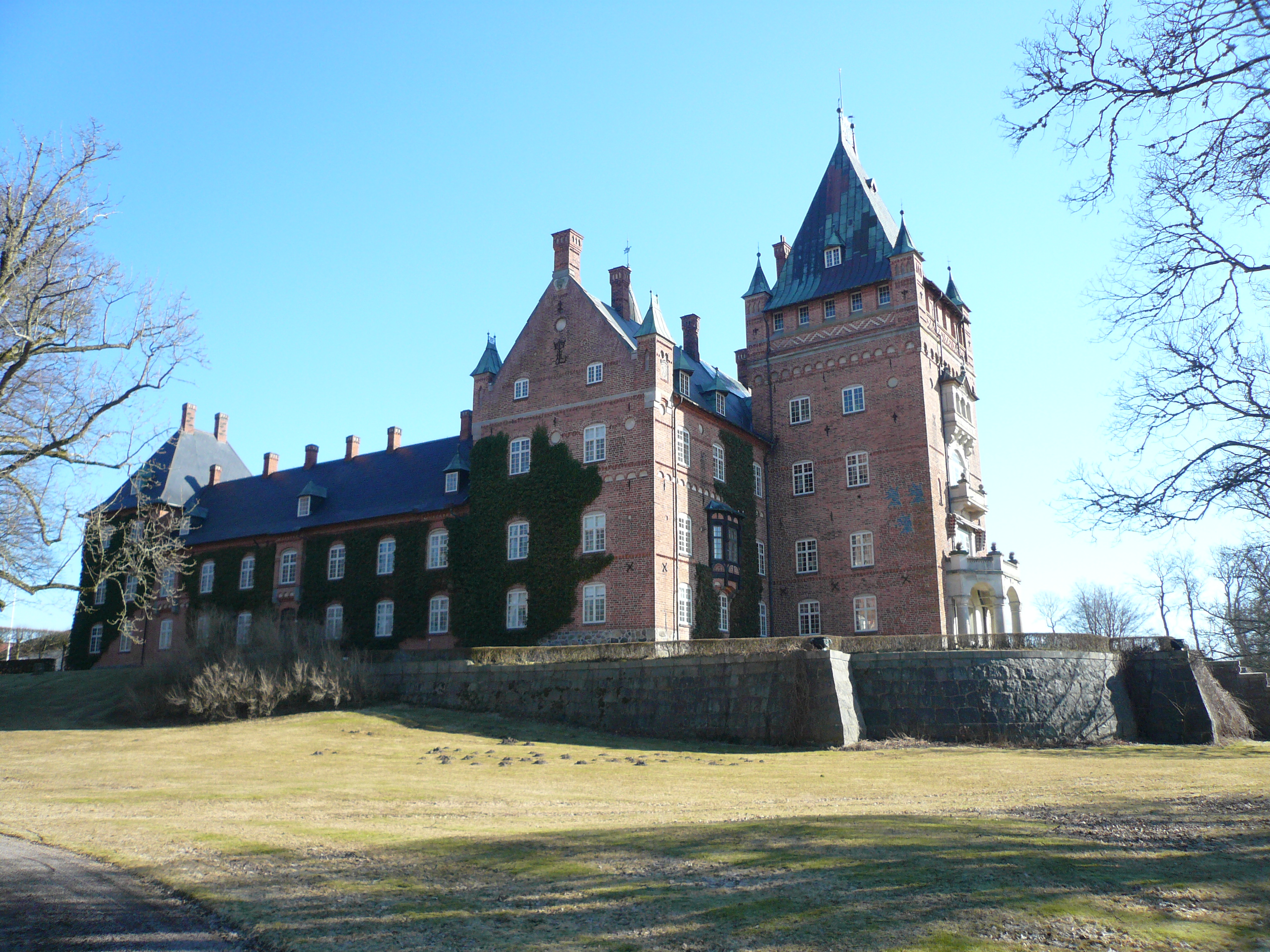 Trollenäs slott. Norra fasaden.