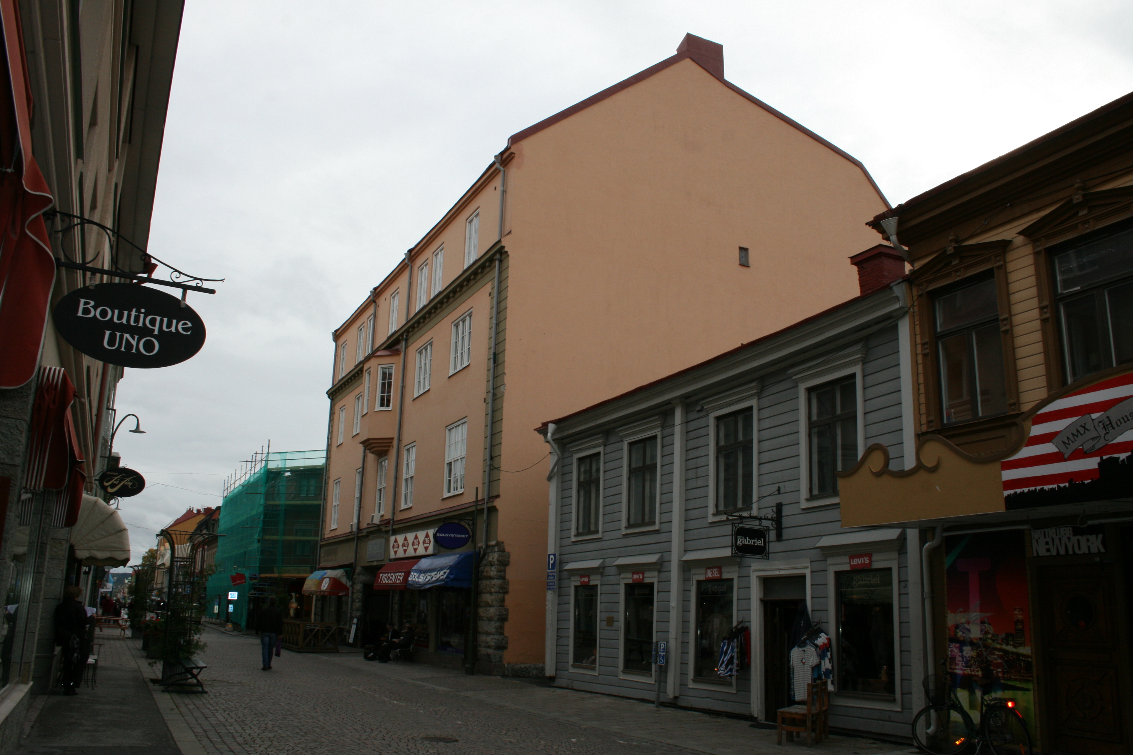 Fasad mot Storgatan.