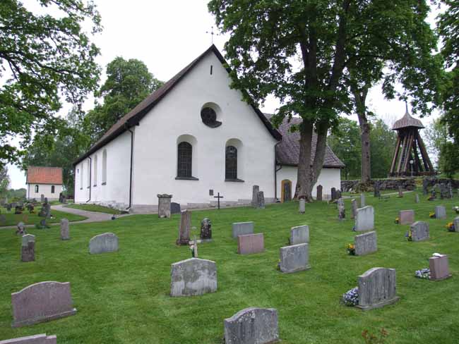 Näshulta kyrka, exteriör