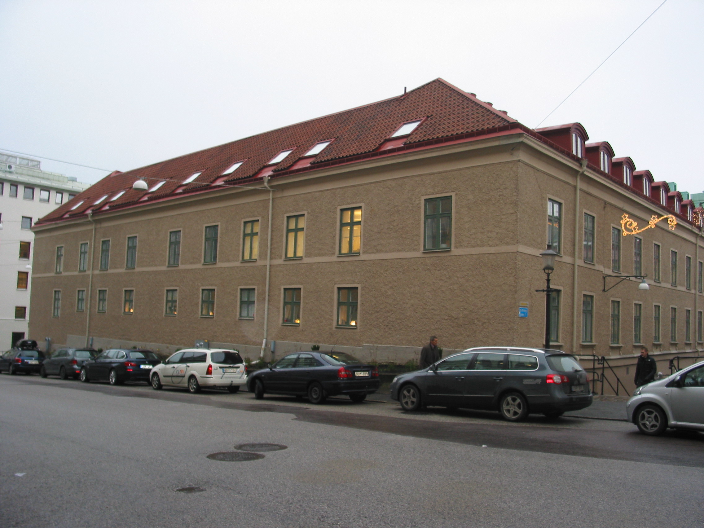 Kvarteret 55 Neptunus från Ekelundsgatan i väster. Byggnaden har byggts ut i omgångar sedan 1640-talet. Har bland annat varit kronomagasin och hotell tidigare.