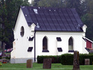 Björkviks kyrka, kyrkoanläggningen, bårhuset söder om kyrkan
