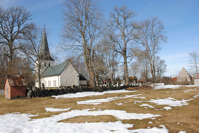 Västerljungs kyrka, kyrkoanläggningen från sydost