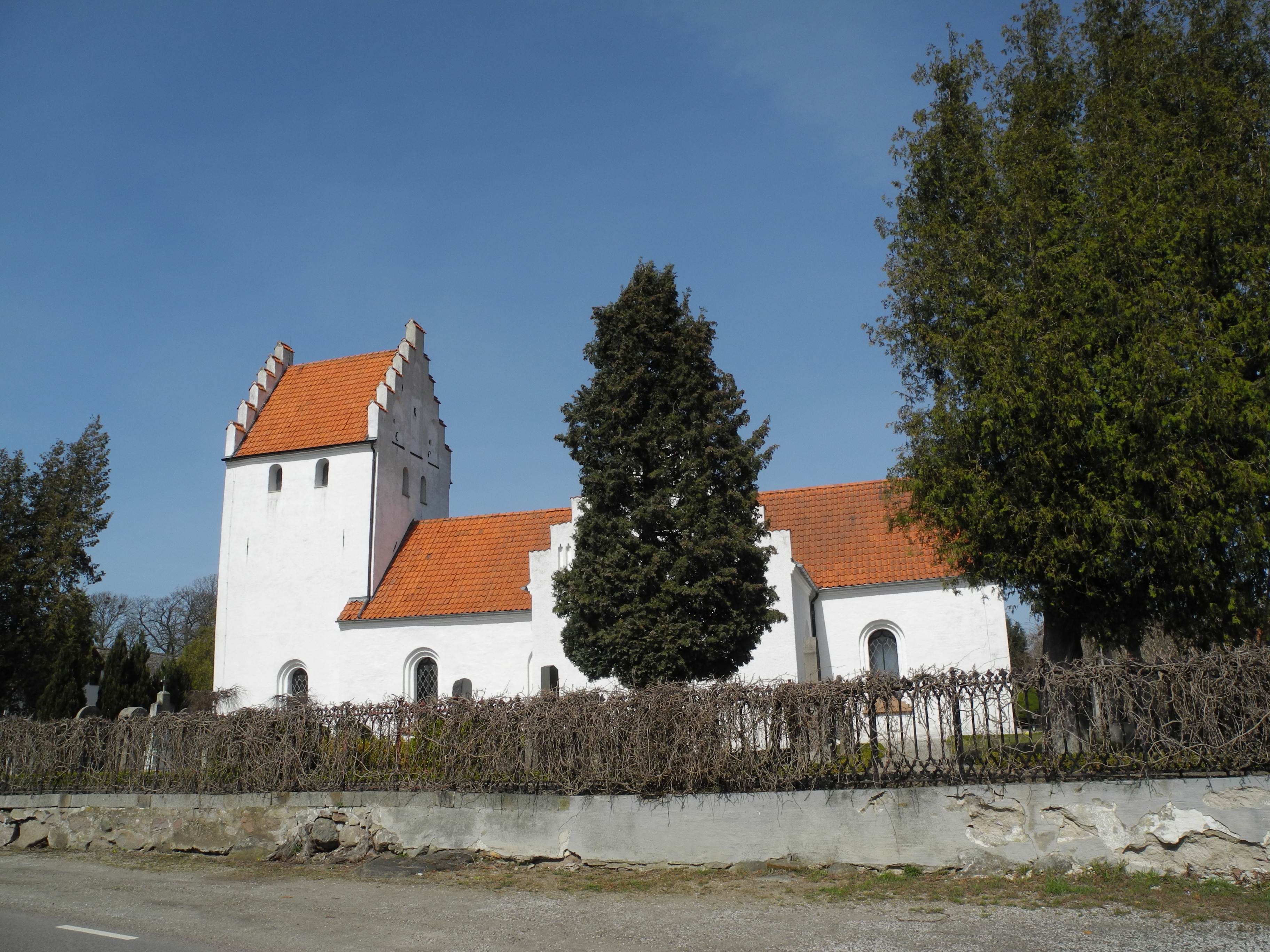 Tottarps kyrko...