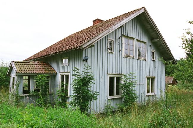 Bostadshuset. Bilden tagen från väster.