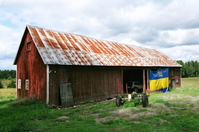 Ladugården. Bilden tagen från sydväst