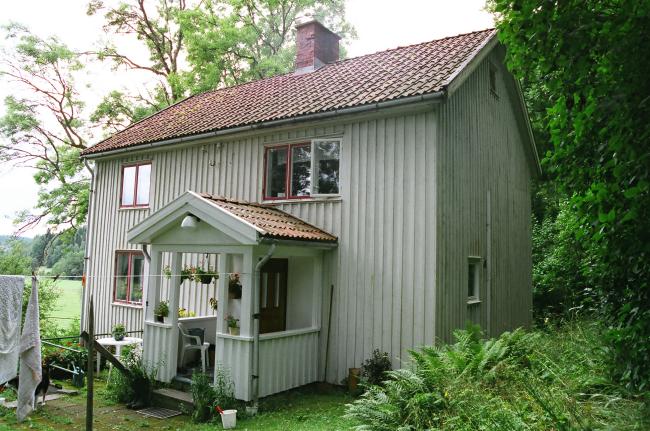 Bostadshuset. Bilden tagen från nordöst.