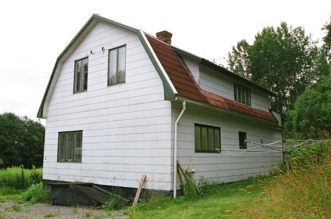 Bostadshuset. Bilden tagen från norr. 