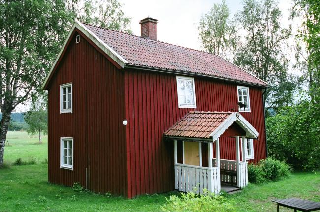 Bostadshuset. Bilden tagen från nordväst.