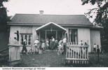 Asslebyns missionshus 1950-tal Juniorläger.jpg