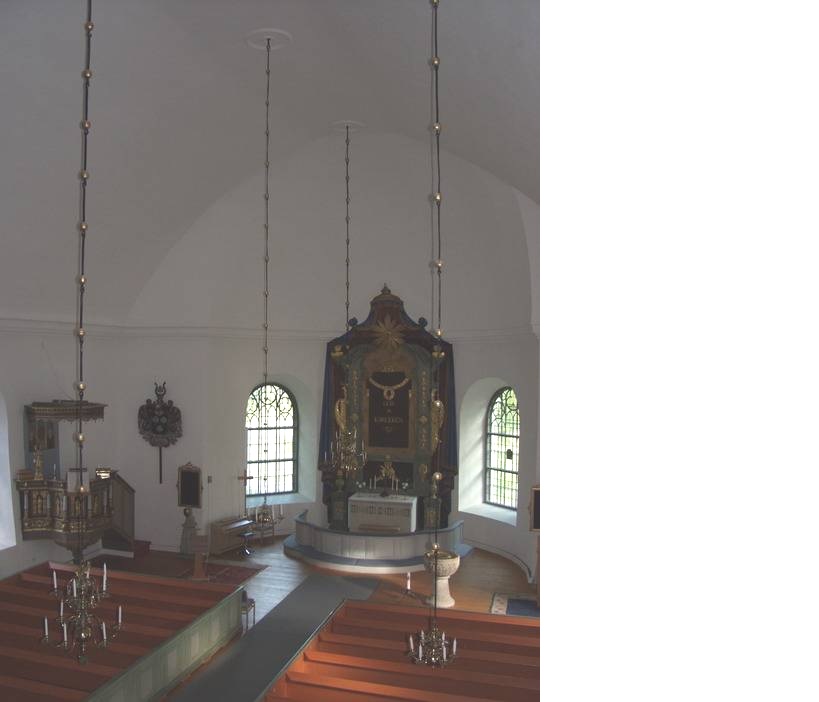 Odensvi kyrka, interiör, kyrkorummet med altargång, bänkrader, kor och altare. 