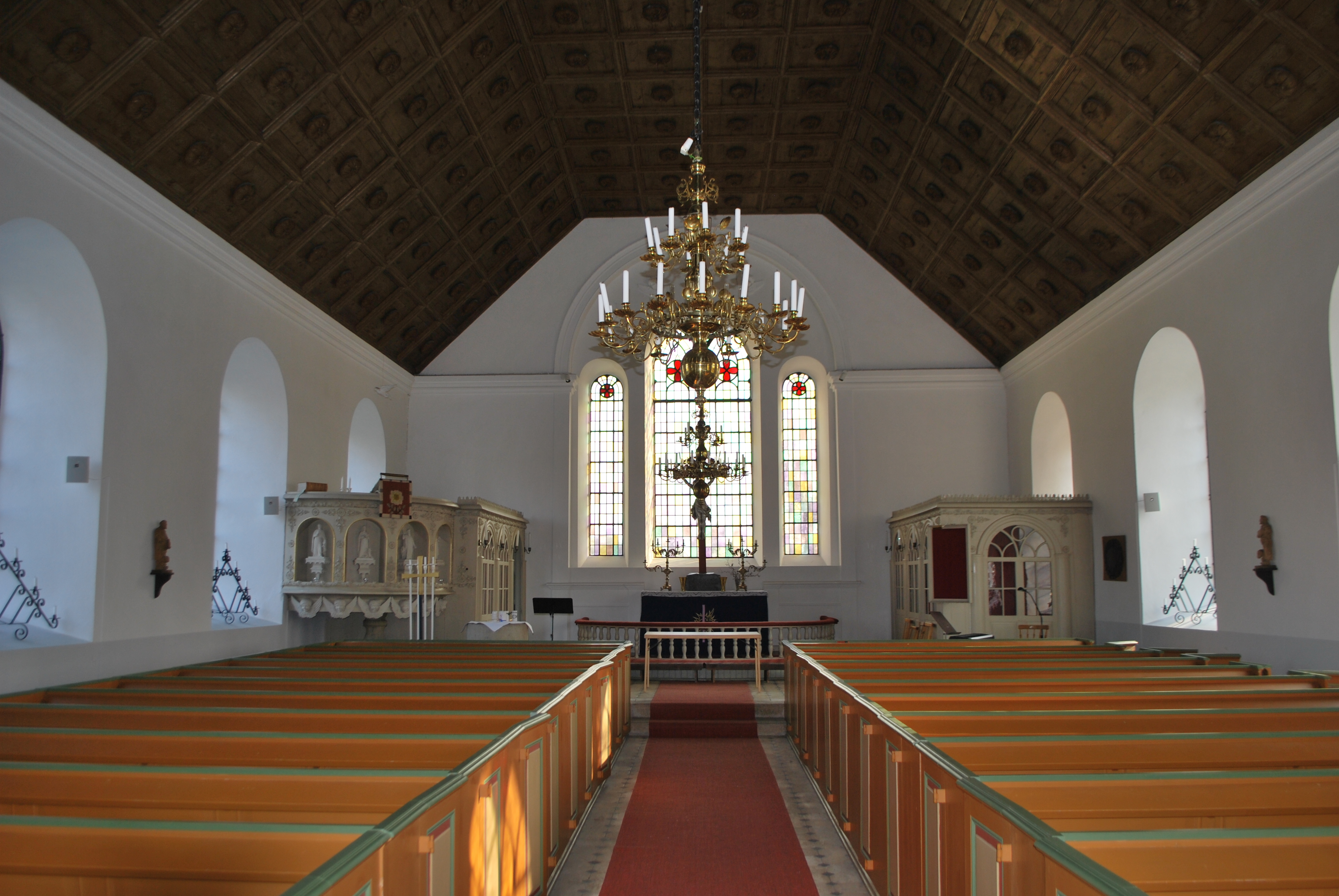 Halmstads kyrka, långhuset mot koret