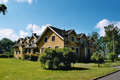 Kyrkdalen, före detta skola vid Norra Lundby kyrka. Neg.nr 04/235:09.jpg
