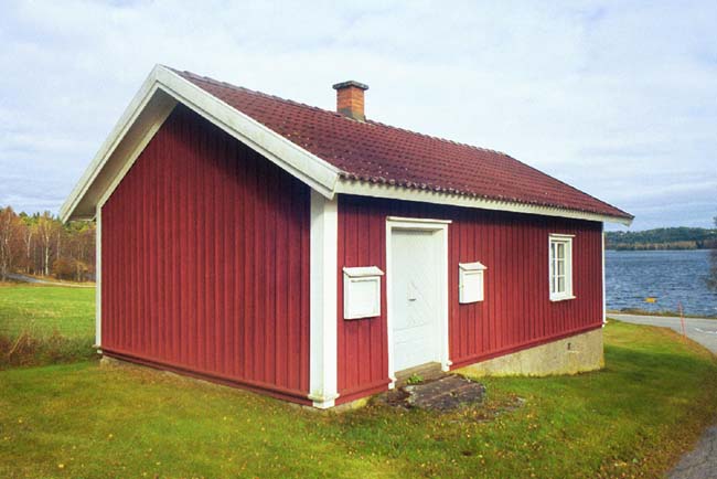 Sockenstugan sydväst om Dalstorps kyrka.