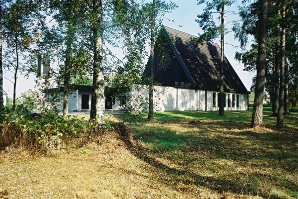 Grimsås kyrka sedd från SV.