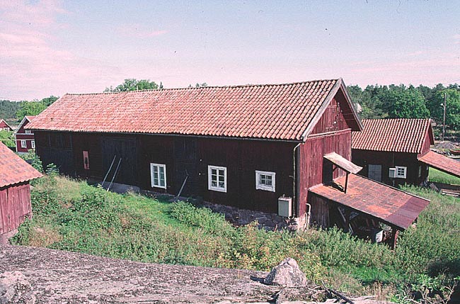 Nr 9006, ladugård.