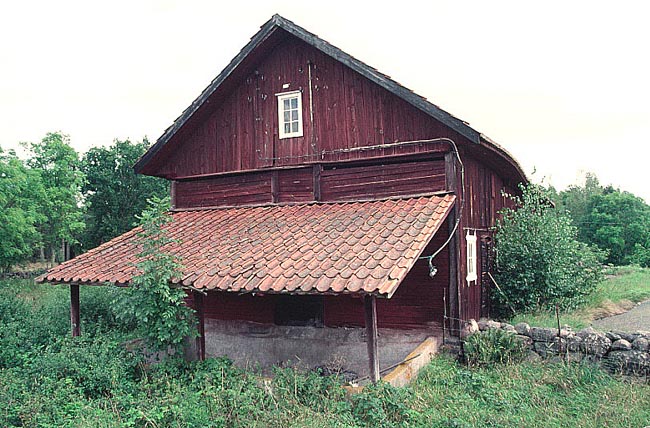 Nr 9002, ladugård.