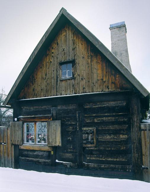 Visby, kv Porten 3. Före detta gavelfarsuhus vid Norra Murgatan i Visby.
Ur: Haase, S. Ström, G. Byggningar u häusar. 2004