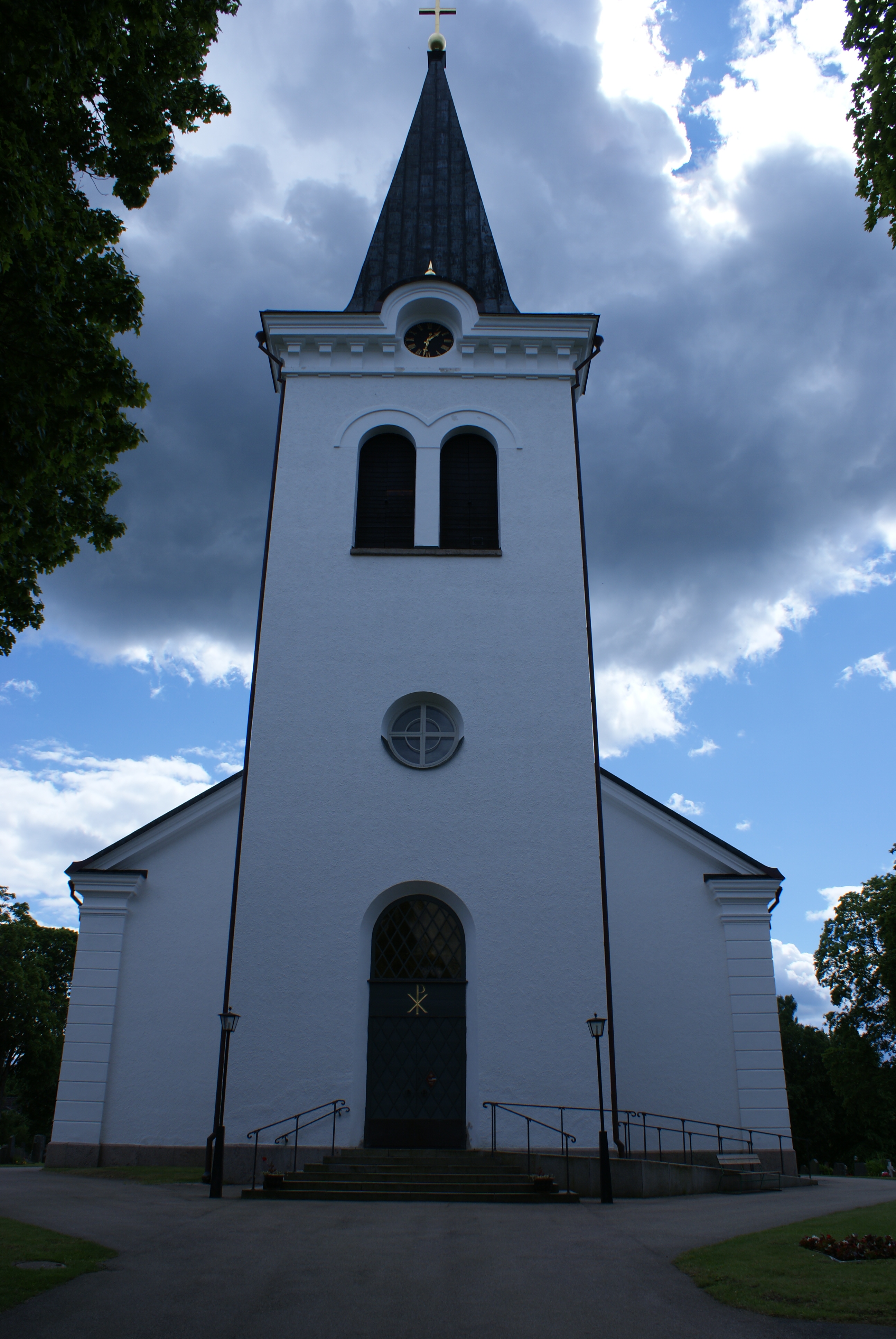 Älmeboda kyrka.