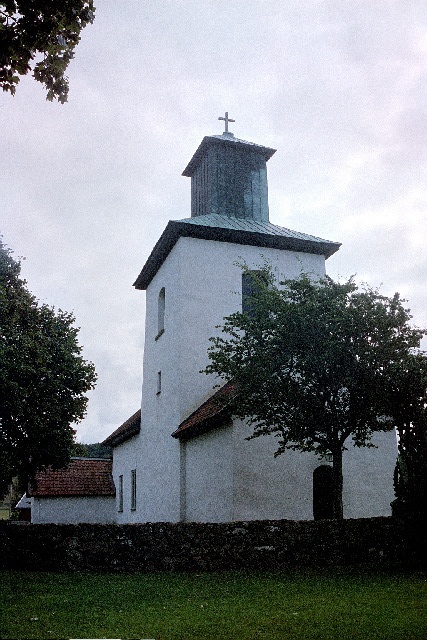 Mularps kyrka exteriör nordväst