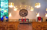 Kyrkorummet med koret.