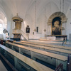 Kungsholms kyrka, kyrkorummet mot koret i östra korsarmen med predikstolen t v. 


