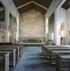 S:t Görans kyrka, kyrkorummet mot öster och koret med kororgeln t v och dörren ned till sakristian t h.
