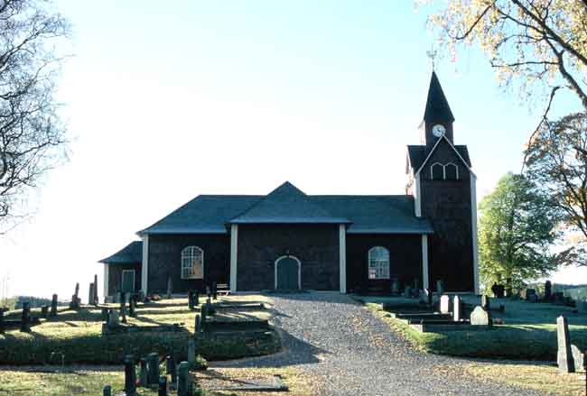 Rämmens kyrka från norr.