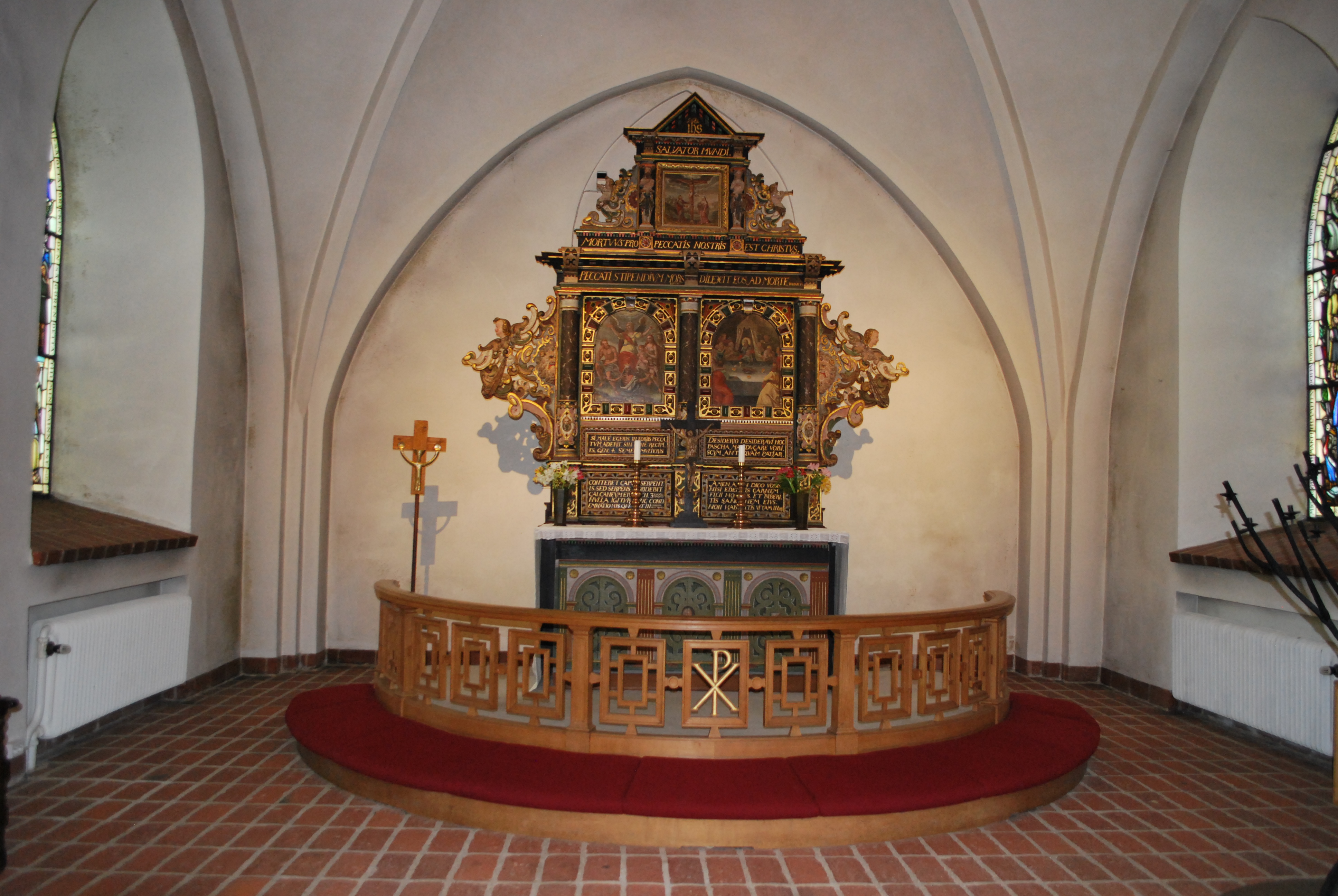Raus kyrka, koret