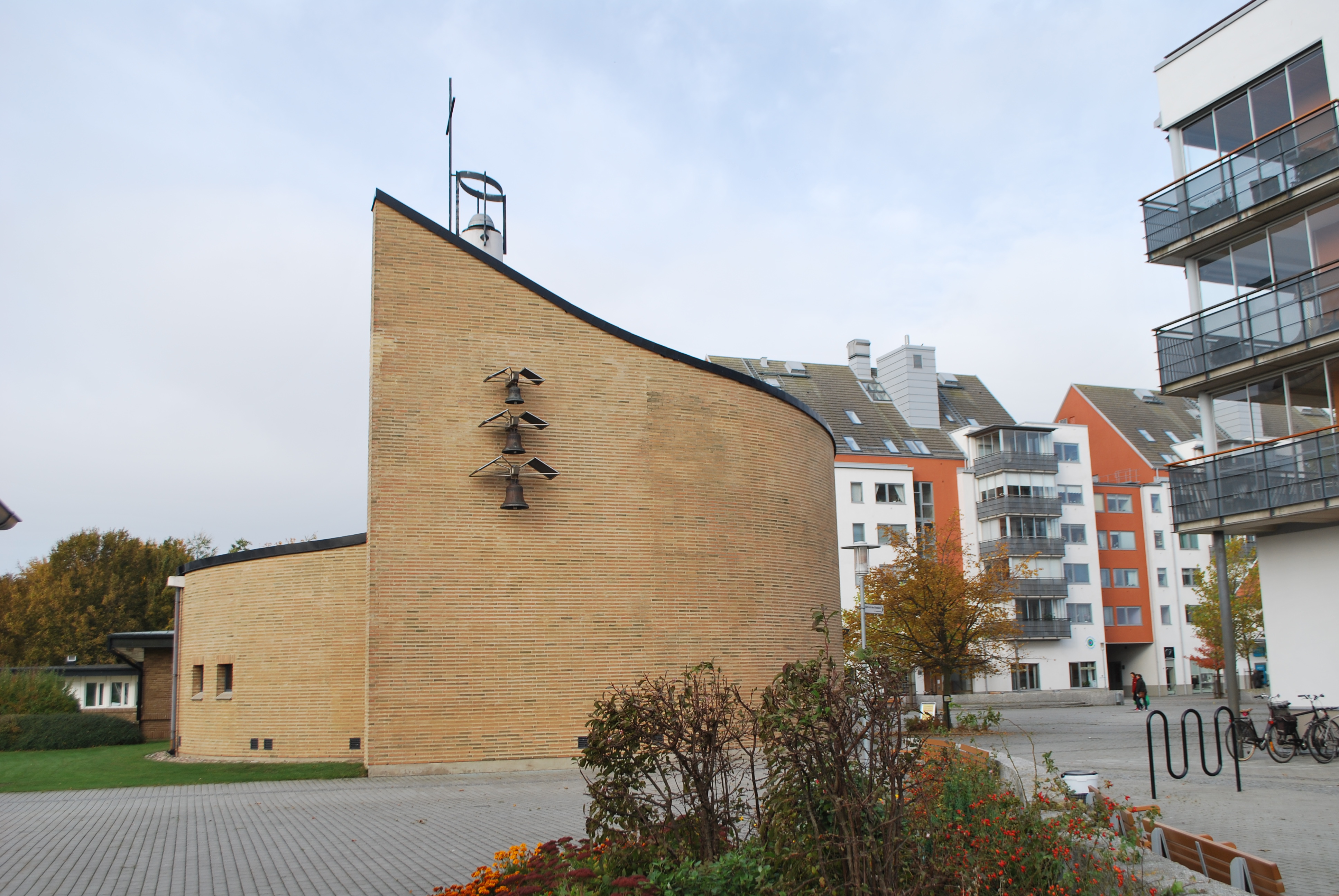 Rydebäcks kyrka, fasad mot öster