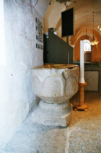 Strö kyrka, dopfunt. Neg.nr 03/117:24
