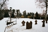 Stenkors mm på Gösslunda kyrkogård.  Neg.nr 03/113:02