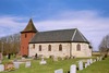 Hovby kyrka och kyrkogård. Neg. nr 03/163:13