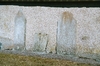 Resta stenar utmed Mellby gravkapell. Neg.nr 03-135-18.jpg