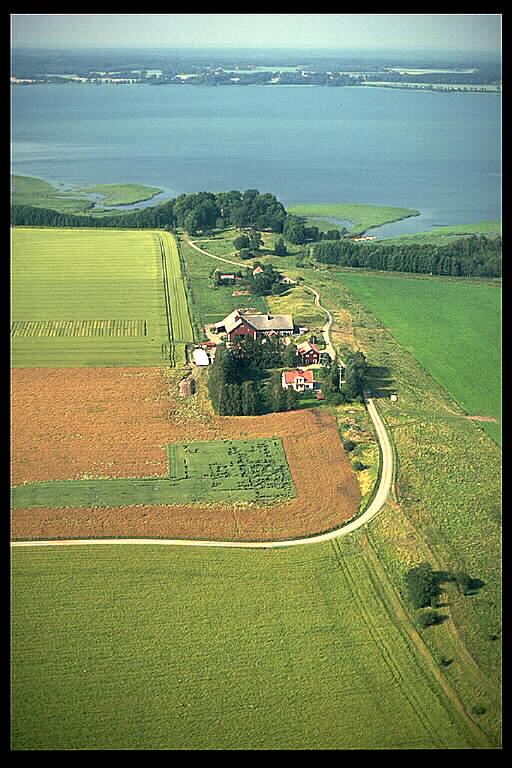 Ekebyborna gamla prästgård.